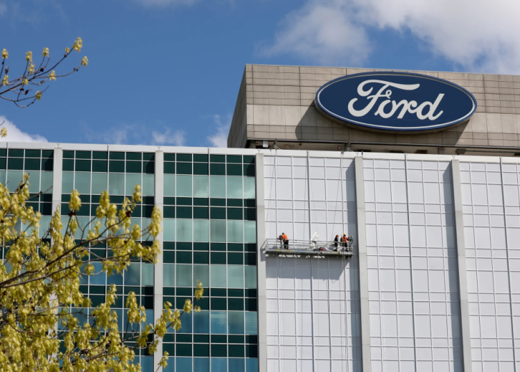 Nearly 43,000 Ford SUVs Recalled Over Potential Fire Risks